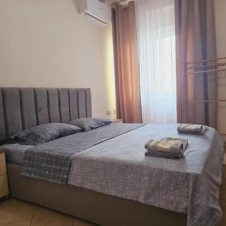 Apartament New Bazaar Side Bliss 2 Bed With Free Garage Tirana