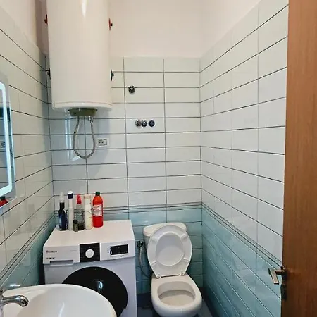 New Bazaar Side Bliss 2 Bed With Free Garage Apartament