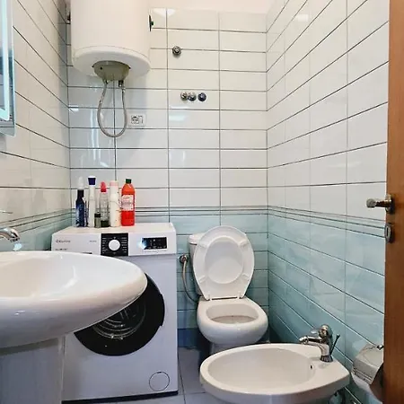 Apartmán New Bazaar Side Bliss 2 Bed With Free Garage Tirana