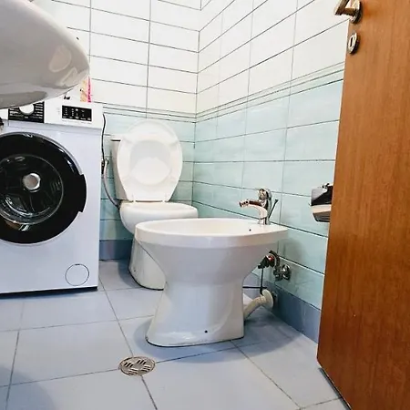 Apartmán New Bazaar Side Bliss 2 Bed With Free Garage Tirana