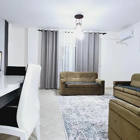 아파트 New Bazaar Side Bliss 2 Bed With Free Garage