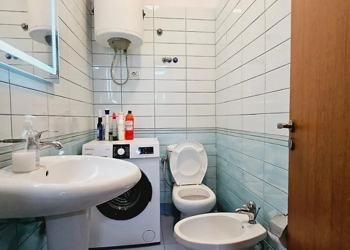 Διαμέρισμα New Bazaar Side Bliss 2 Bed With Free Garage Τίρανα